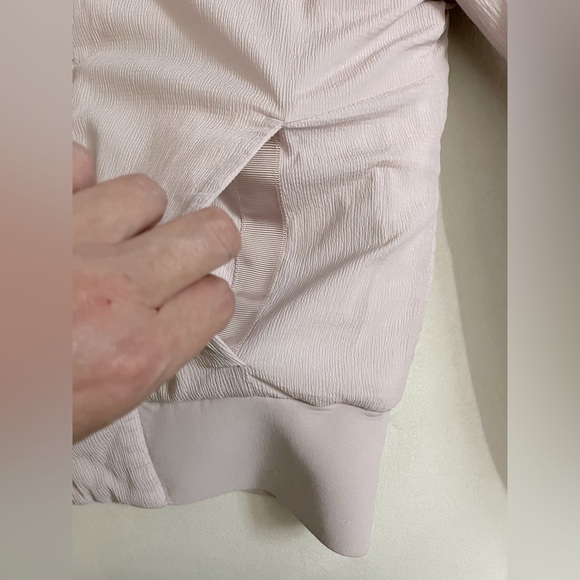 Lululemon Non-Stop Bomber Reversible Porcelain Pink Water Repellent Size 4 - Picture 14 of 16